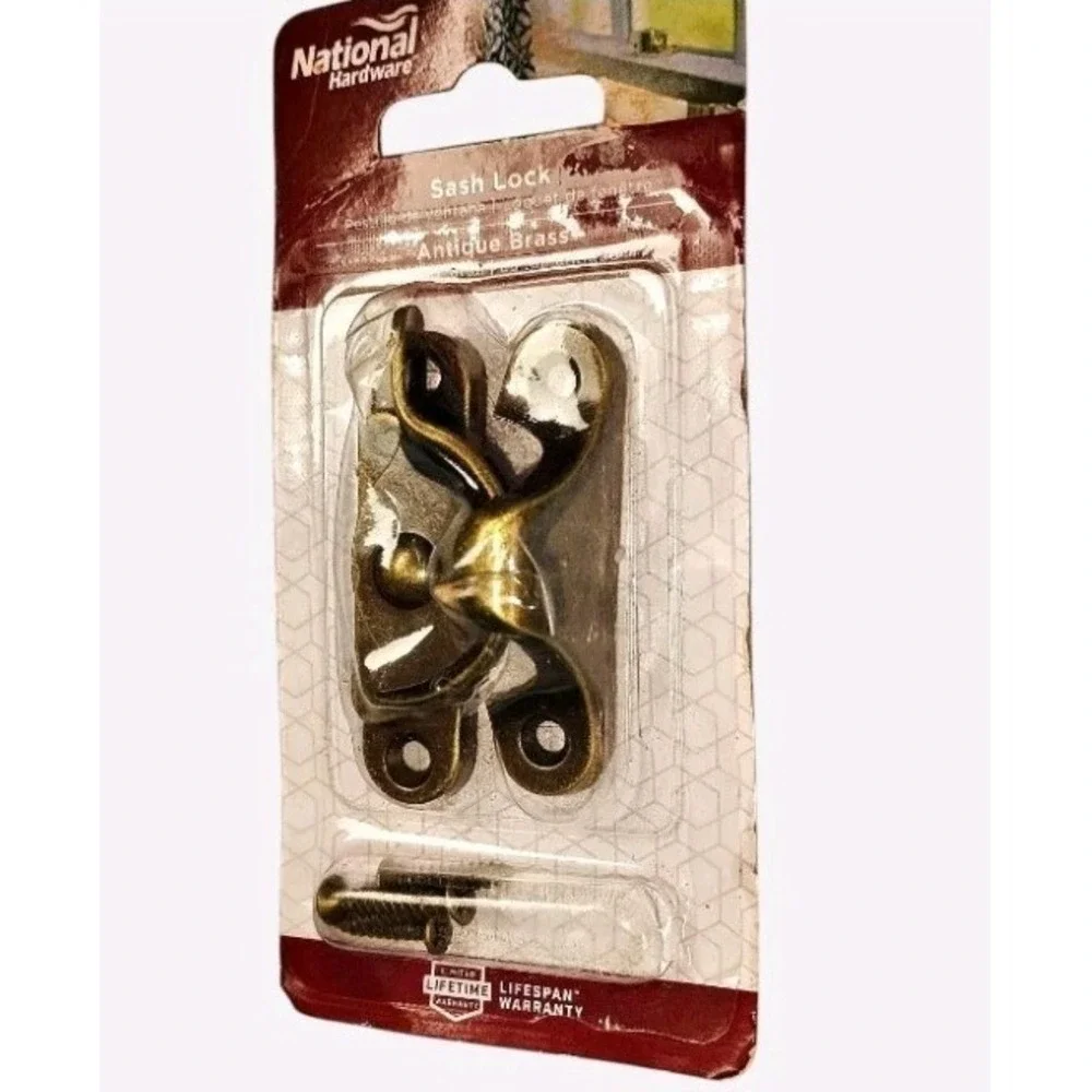 National Hardware‎  Antique Brass Sash Lock Hardware N 148-809 New In Pack